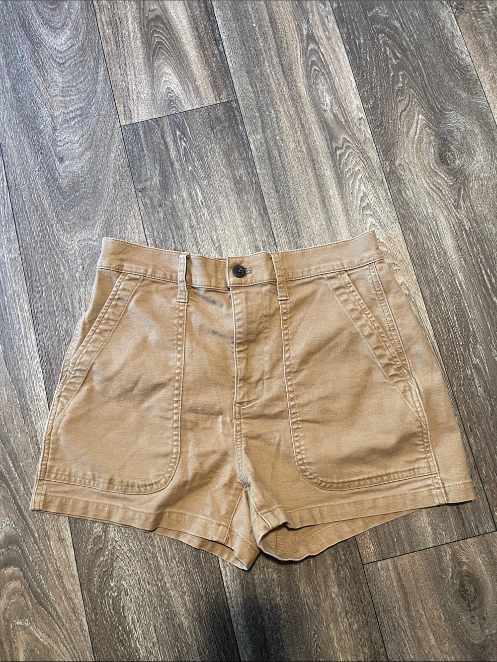 Women’s Madewell size 27High-Rise Tan Utility Shorts